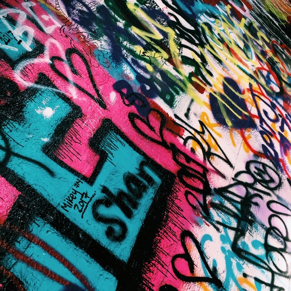 Meet your Posher, Julia - Picture 1 of 1